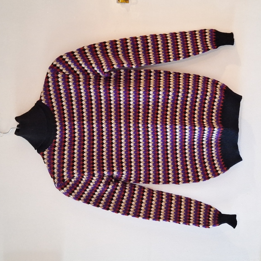 VINTAGE Wool Turtleneck made in 'British Colony of Hong Kong' - Size XS